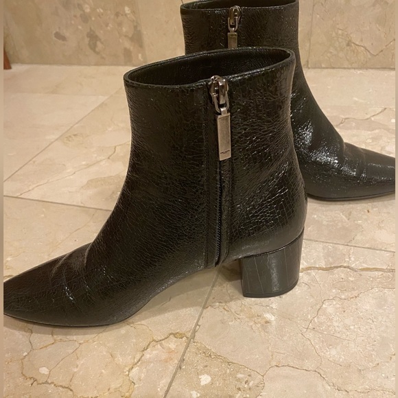 Saint Laurent Lou Boots - Picture 2 of 13